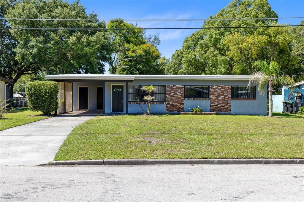 For Sale: $329,900 (3 beds, 1 baths, 1050 Square Feet)
