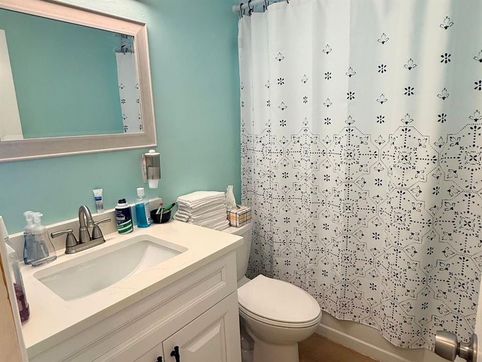 En Venta: $214,900 (2 camas, 1 baños, 816 Pies cuadrados)