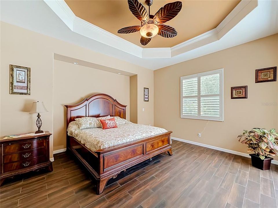 En Venta: $534,900 (3 camas, 3 baños, 2264 Pies cuadrados)