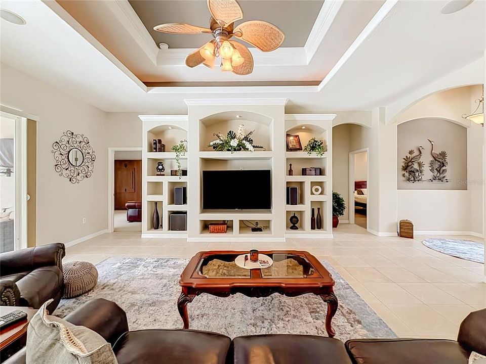 En Venta: $534,900 (3 camas, 3 baños, 2264 Pies cuadrados)