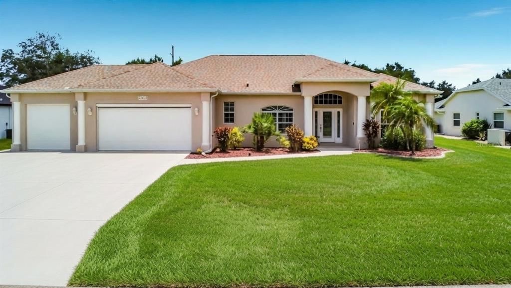 En Venta: $534,900 (3 camas, 3 baños, 2264 Pies cuadrados)