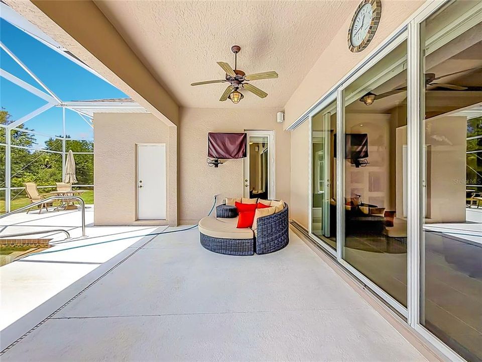 En Venta: $534,900 (3 camas, 3 baños, 2264 Pies cuadrados)