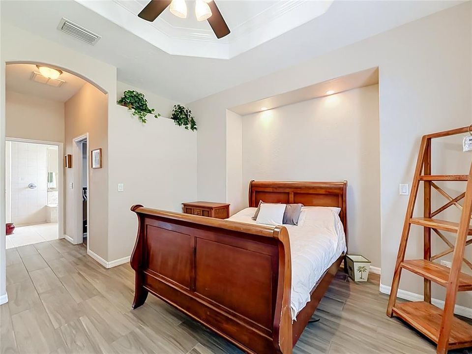 En Venta: $534,900 (3 camas, 3 baños, 2264 Pies cuadrados)