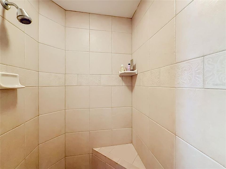 En Venta: $534,900 (3 camas, 3 baños, 2264 Pies cuadrados)