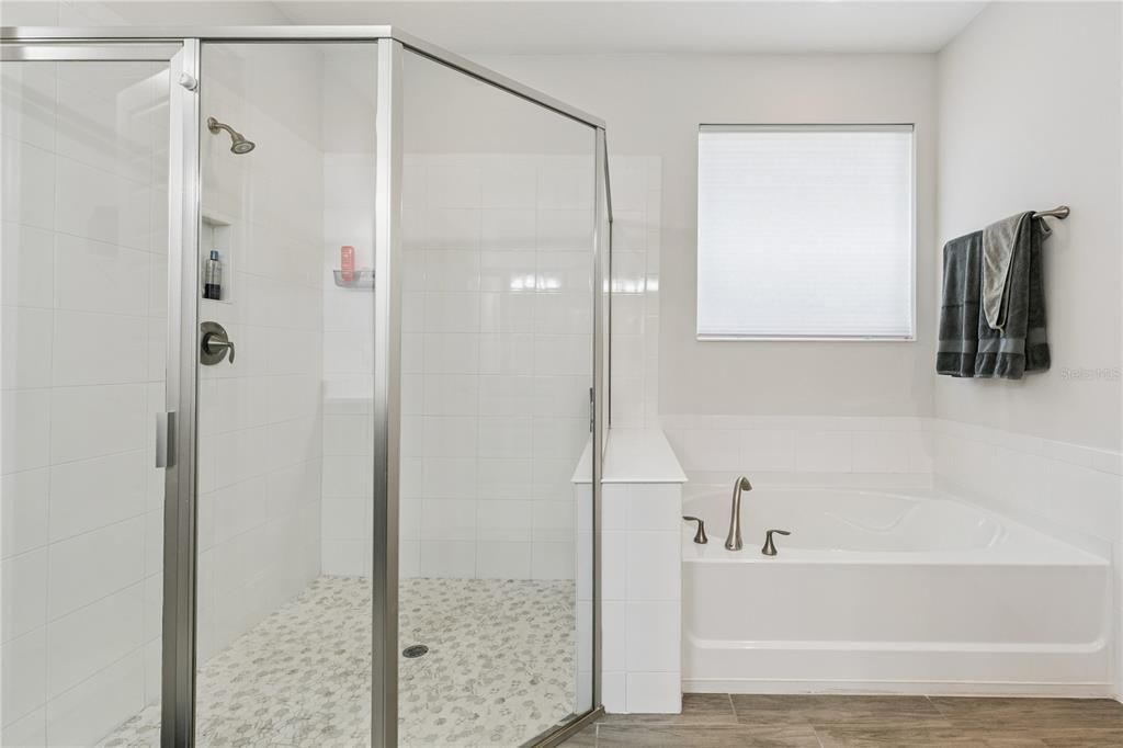 For Sale: $715,000 (4 beds, 3 baths, 2758 Square Feet)