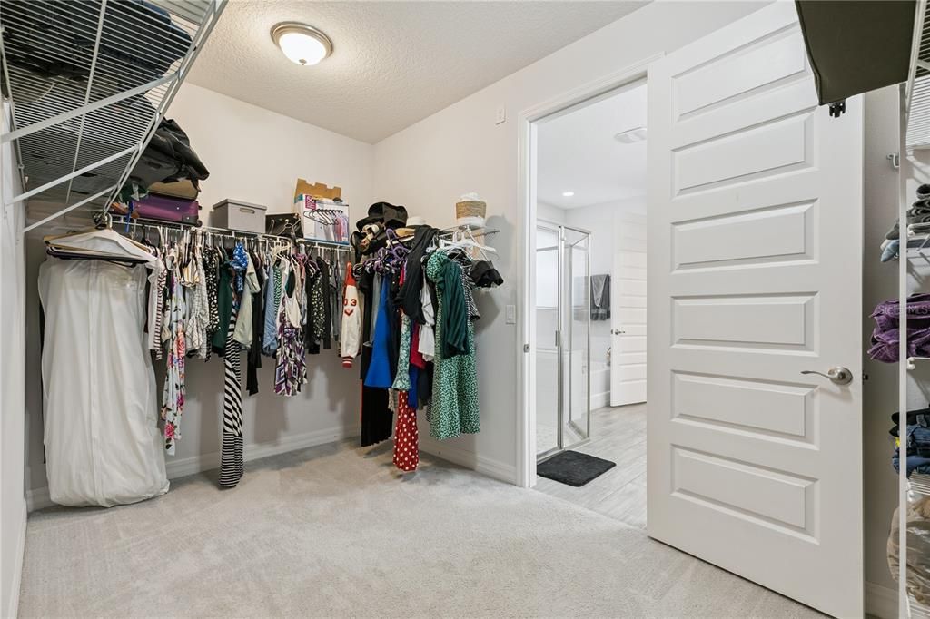 For Sale: $715,000 (4 beds, 3 baths, 2758 Square Feet)