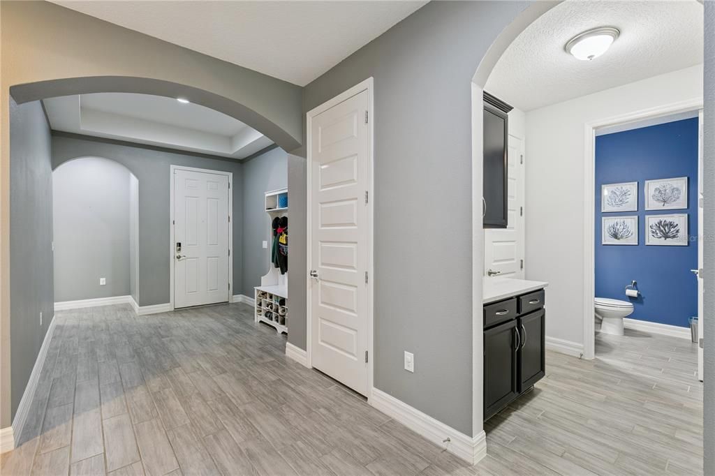 For Sale: $715,000 (4 beds, 3 baths, 2758 Square Feet)