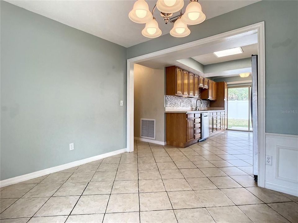 En Venta: $425,000 (2 camas, 2 baños, 1120 Pies cuadrados)