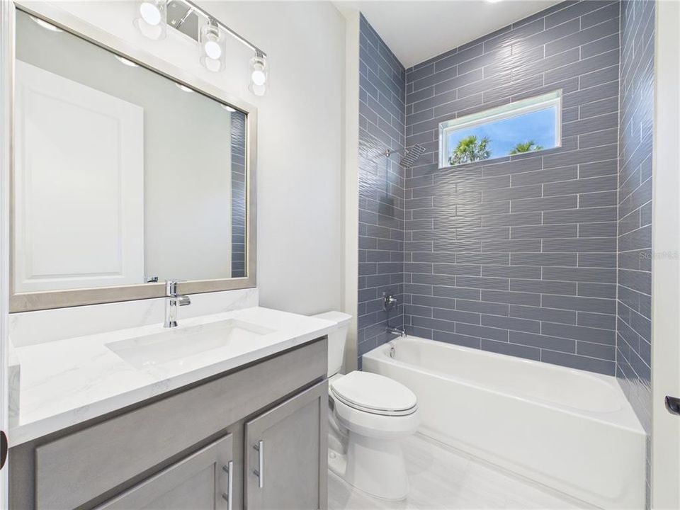 For Sale: $799,900 (3 beds, 3 baths, 2543 Square Feet)