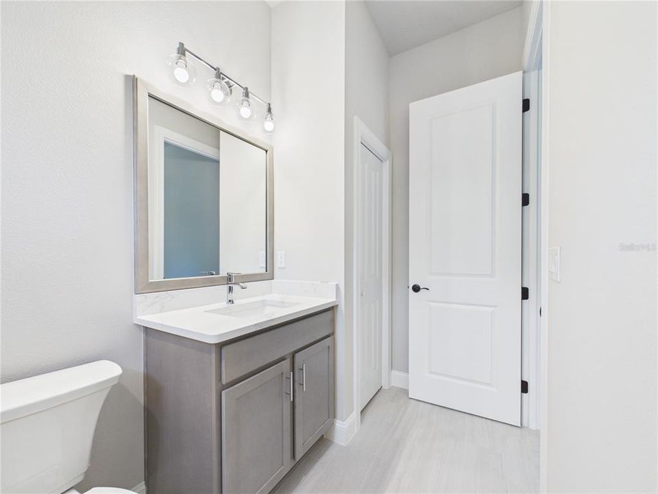 For Sale: $799,900 (3 beds, 3 baths, 2543 Square Feet)