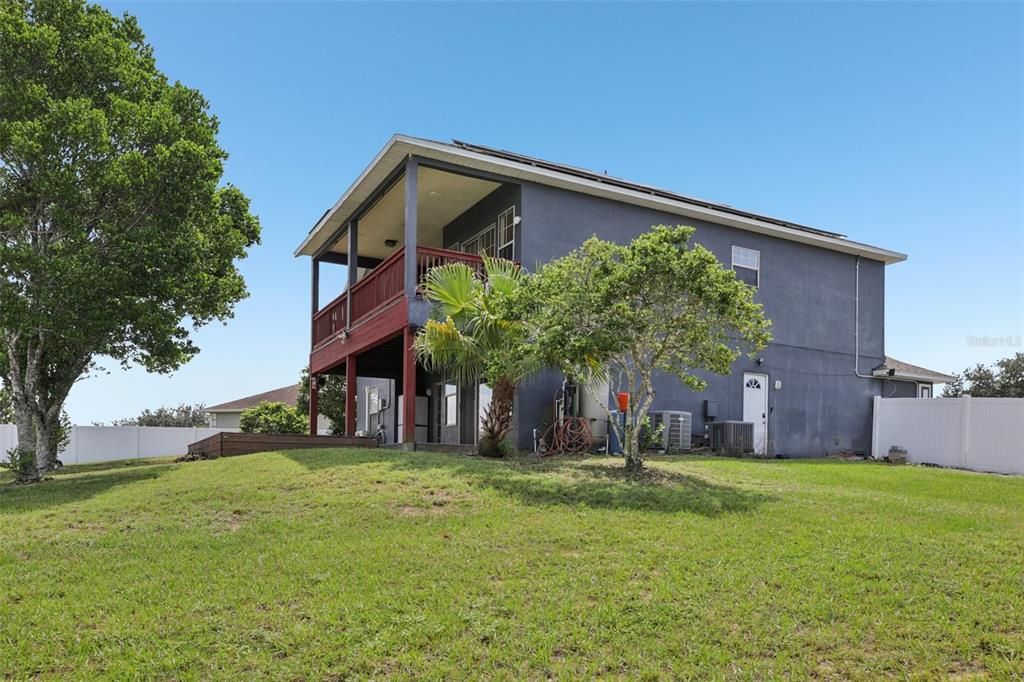 For Sale: $405,000 (3 beds, 3 baths, 2421 Square Feet)