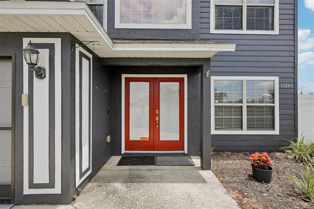 For Sale: $405,000 (3 beds, 3 baths, 2421 Square Feet)