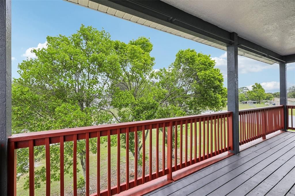For Sale: $405,000 (3 beds, 3 baths, 2421 Square Feet)