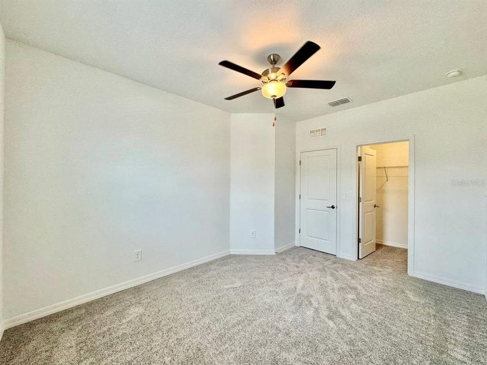 For Rent: $2,300 (3 beds, 2 baths, 1809 Square Feet)