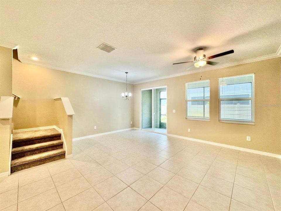 For Rent: $2,300 (3 beds, 2 baths, 1809 Square Feet)