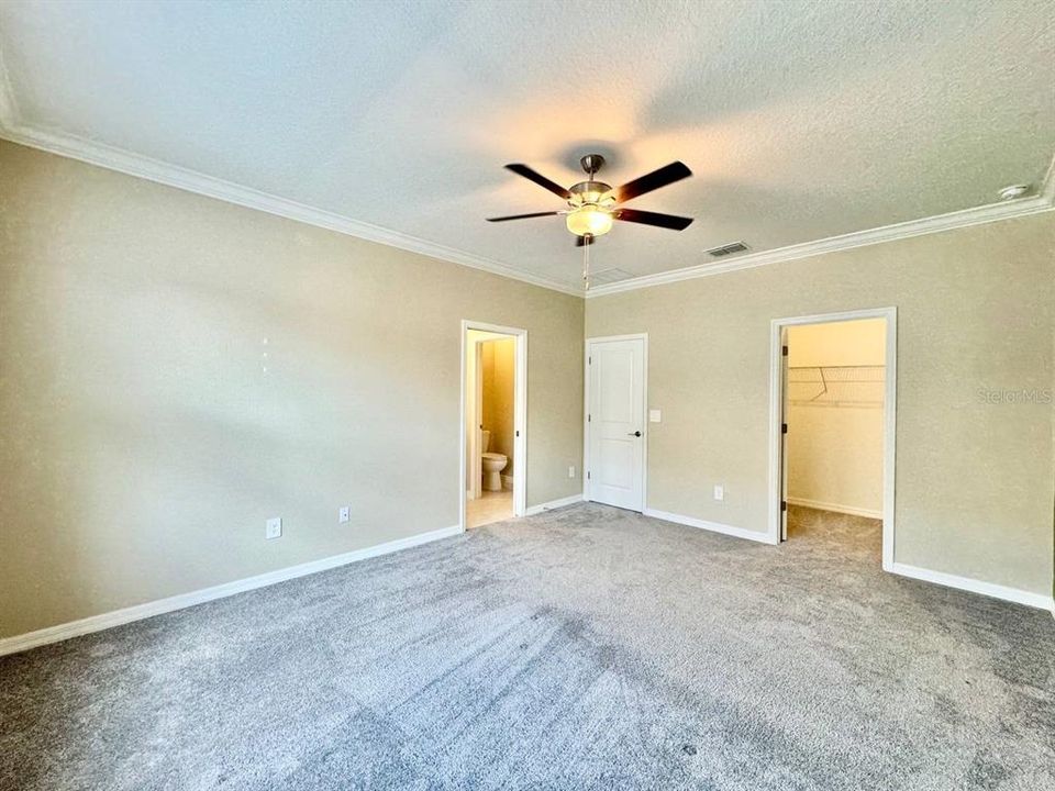 For Rent: $2,300 (3 beds, 2 baths, 1809 Square Feet)