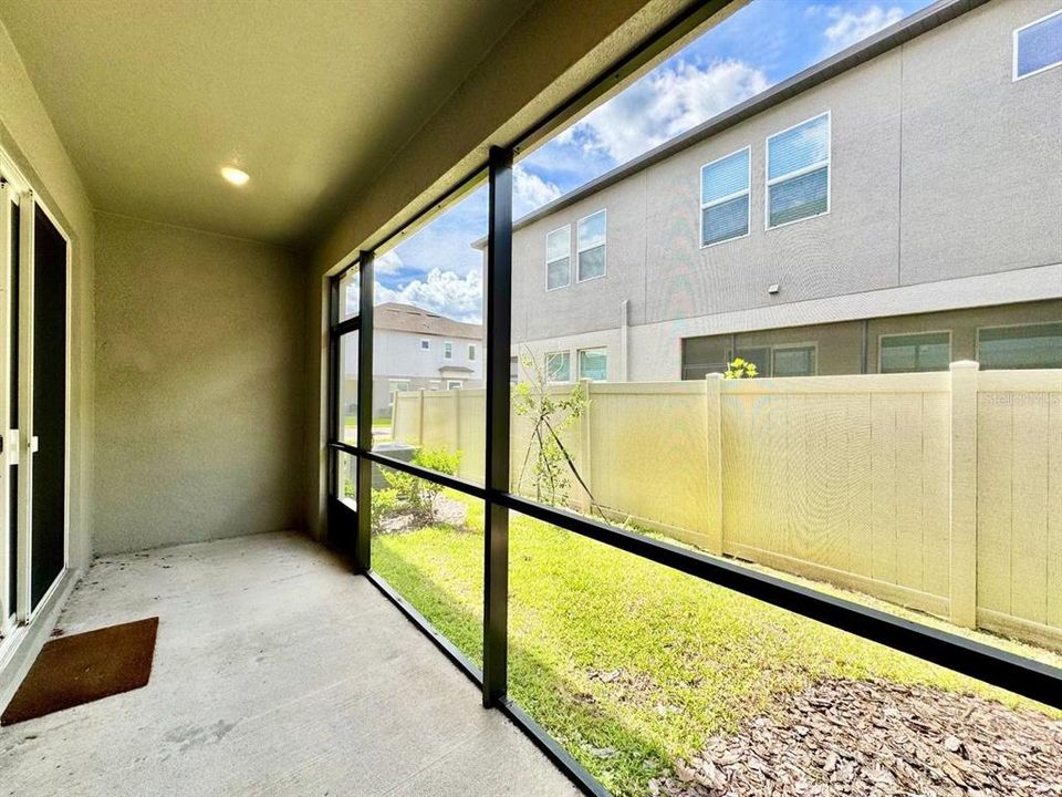 For Rent: $2,300 (3 beds, 2 baths, 1809 Square Feet)