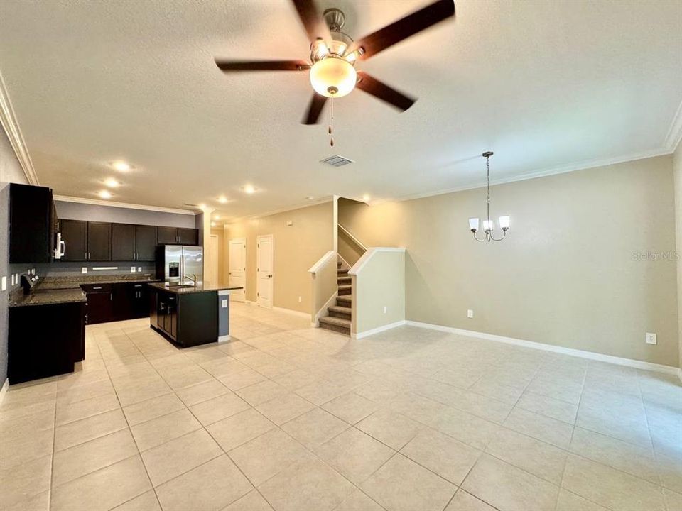 For Rent: $2,300 (3 beds, 2 baths, 1809 Square Feet)