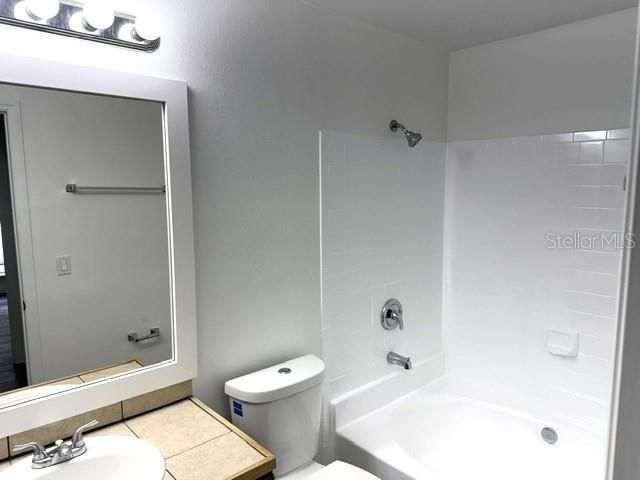В аренду: $1,600 (1 спален, 1 ванн, 738 Квадратных фут)