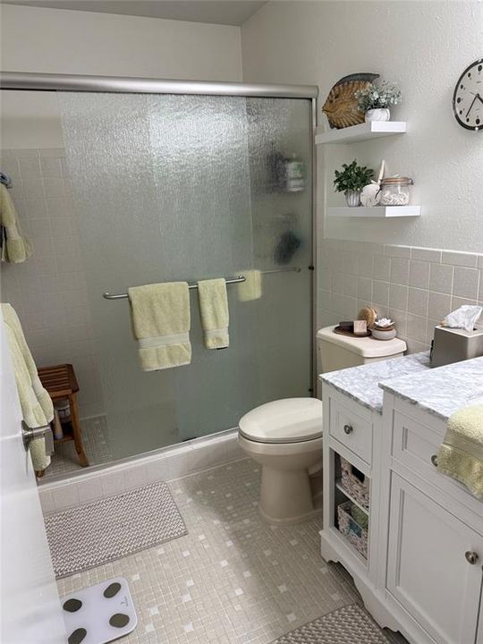 For Sale: $229,000 (2 beds, 2 baths, 1400 Square Feet)