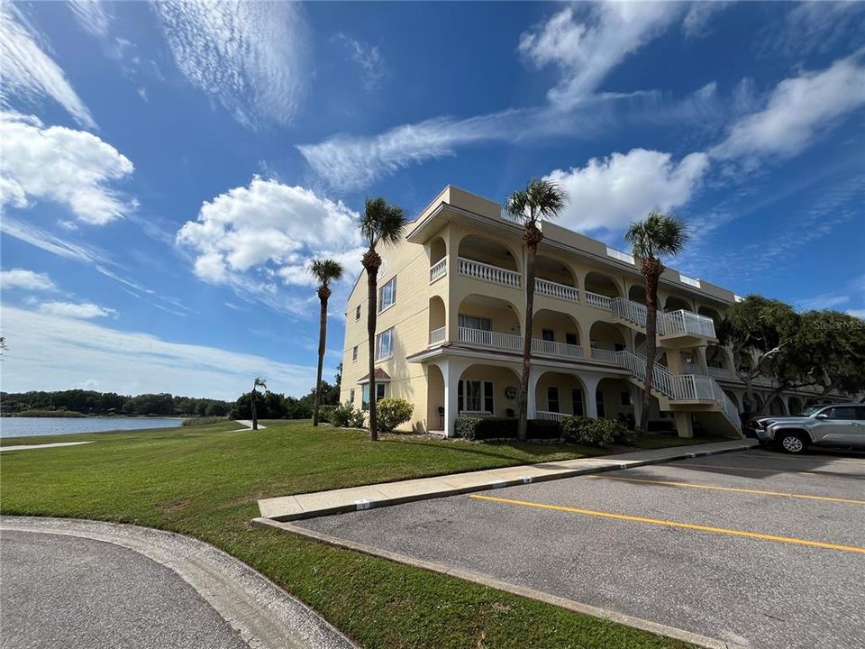 For Sale: $229,000 (2 beds, 2 baths, 1400 Square Feet)