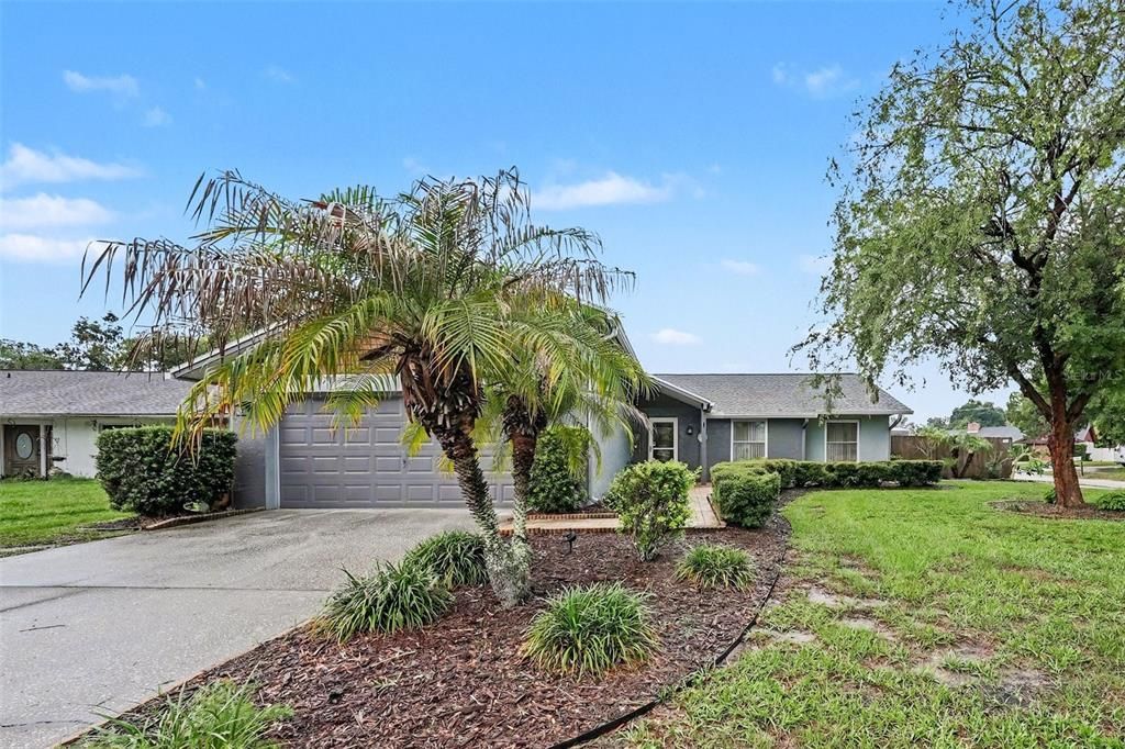 For Sale: $399,900 (3 beds, 2 baths, 1543 Square Feet)