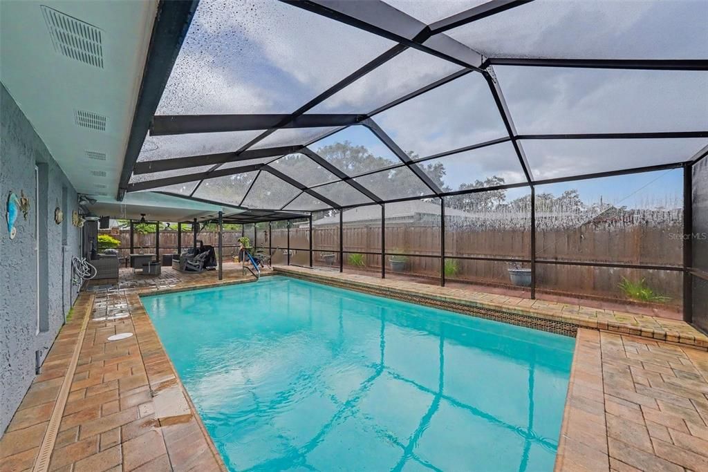 For Sale: $399,900 (3 beds, 2 baths, 1543 Square Feet)
