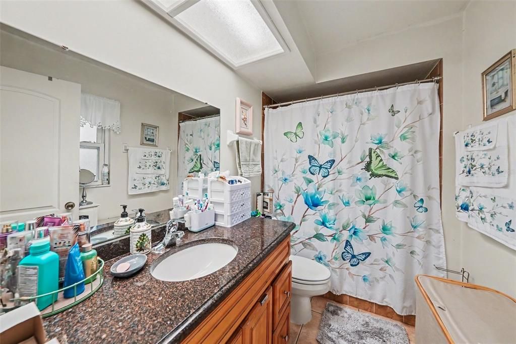 For Sale: $399,900 (3 beds, 2 baths, 1543 Square Feet)