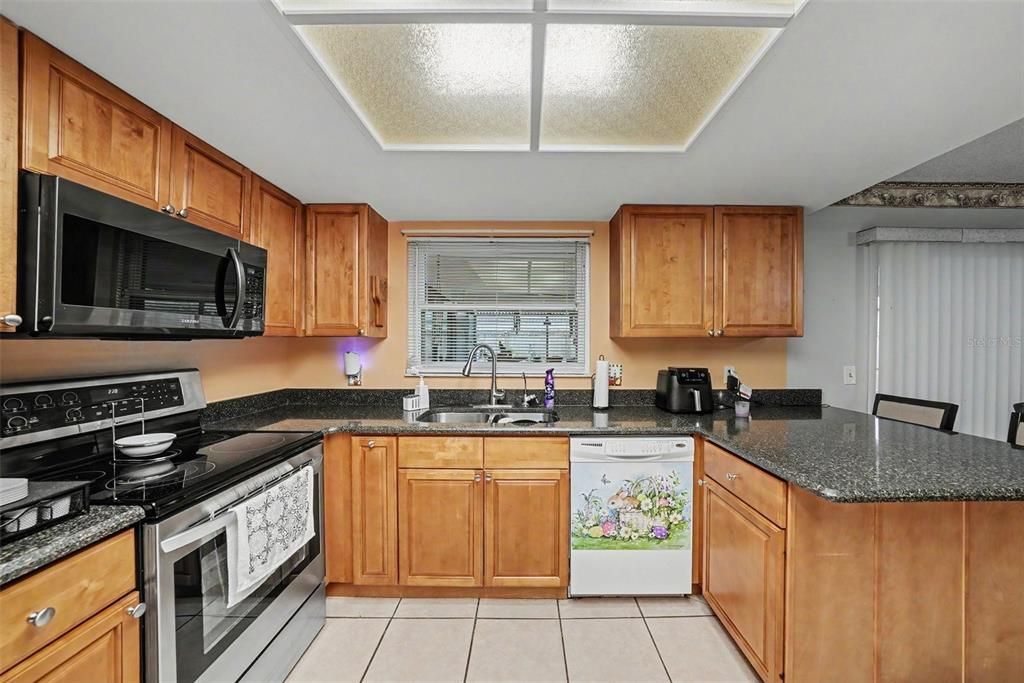 For Sale: $399,900 (3 beds, 2 baths, 1543 Square Feet)