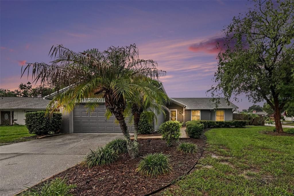 For Sale: $399,900 (3 beds, 2 baths, 1543 Square Feet)