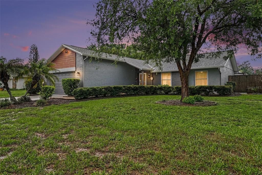 For Sale: $399,900 (3 beds, 2 baths, 1543 Square Feet)