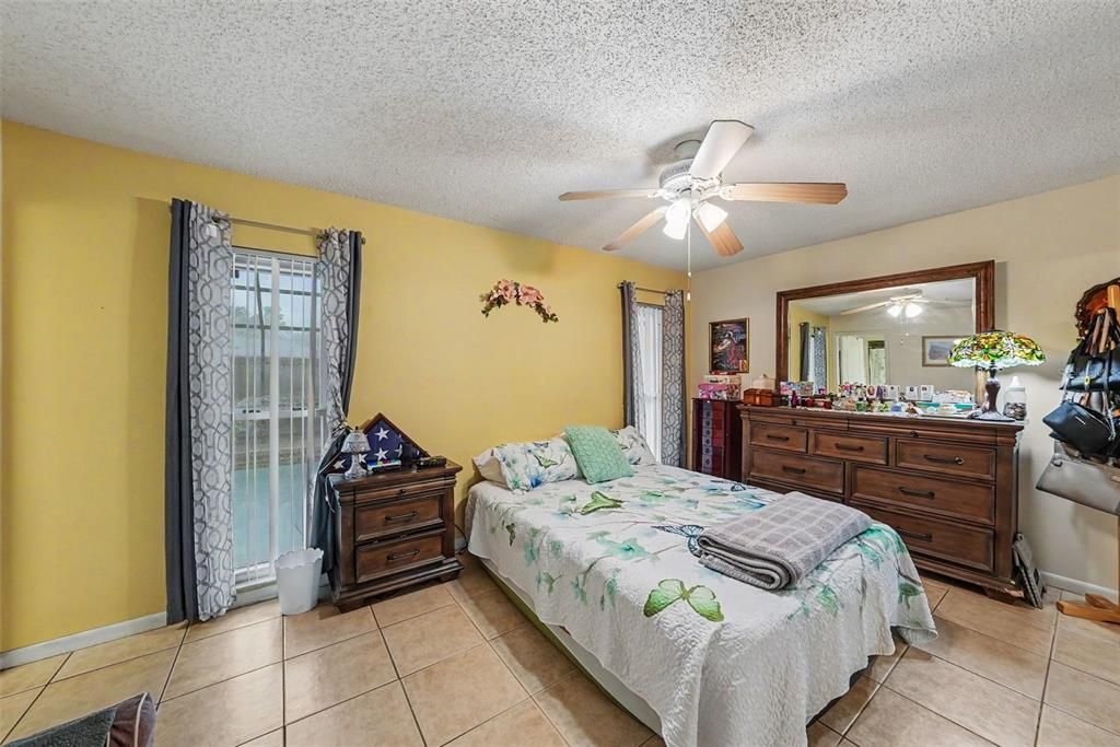 For Sale: $399,900 (3 beds, 2 baths, 1543 Square Feet)