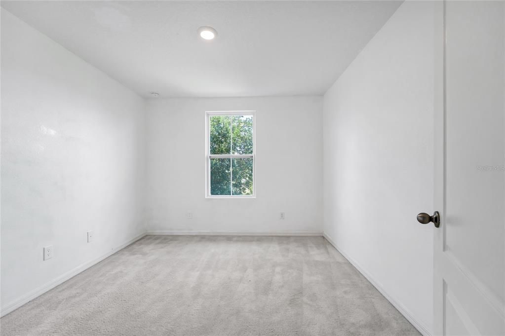 For Sale: $299,900 (3 beds, 2 baths, 1682 Square Feet)