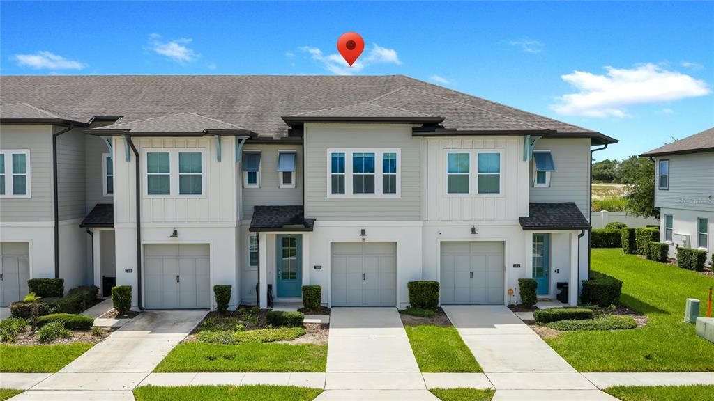 For Sale: $299,900 (3 beds, 2 baths, 1682 Square Feet)