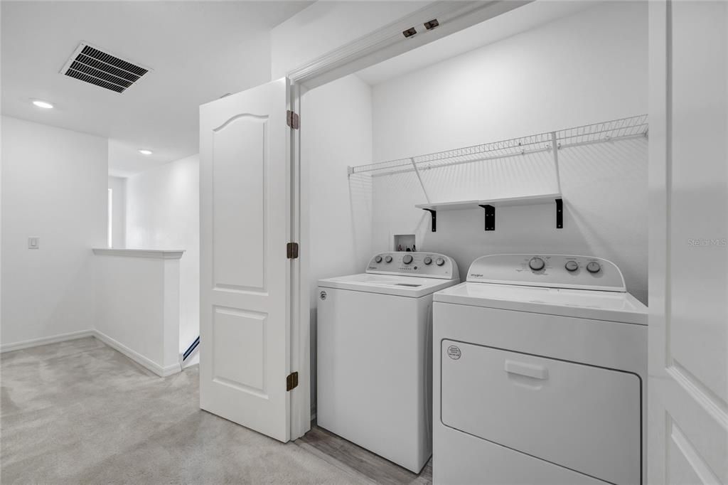 For Sale: $299,900 (3 beds, 2 baths, 1682 Square Feet)