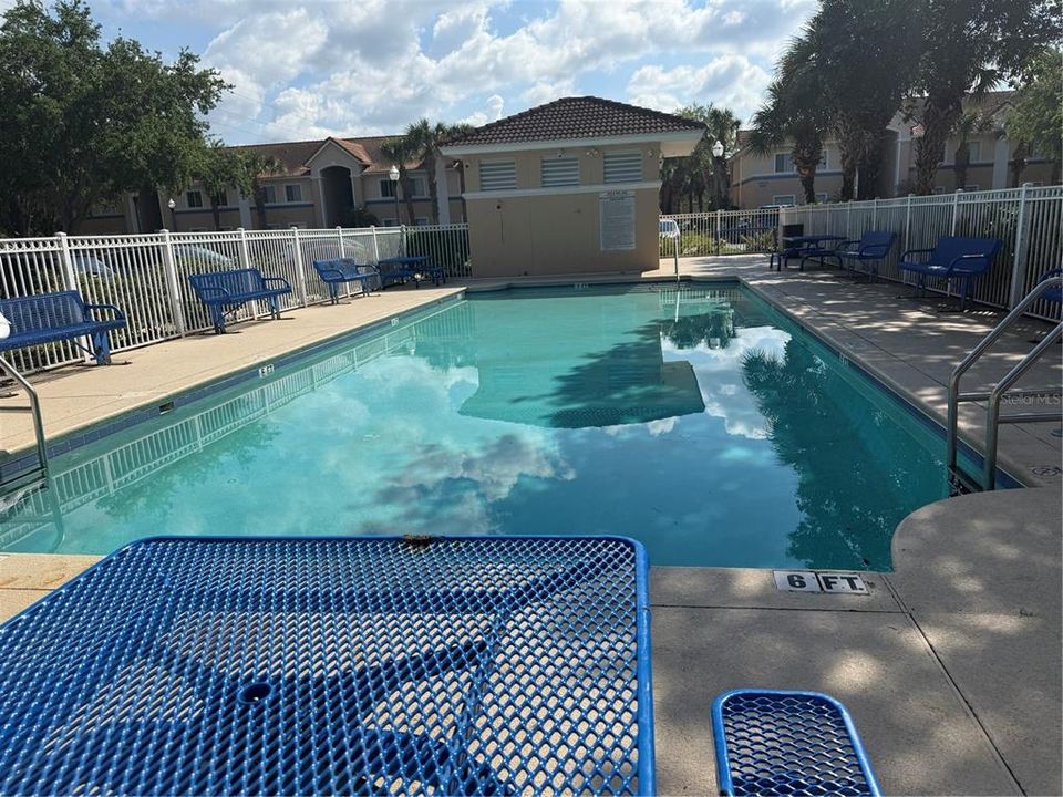 For Rent: $1,800 (3 beds, 2 baths, 1200 Square Feet)