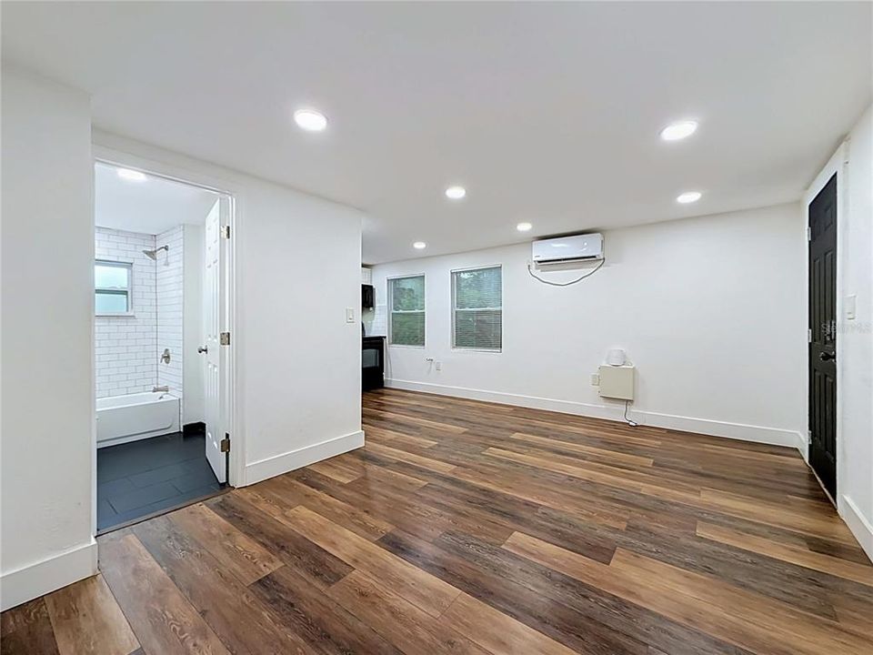 For Sale: $389,000 (2 beds, 0 baths, 1040 Square Feet)