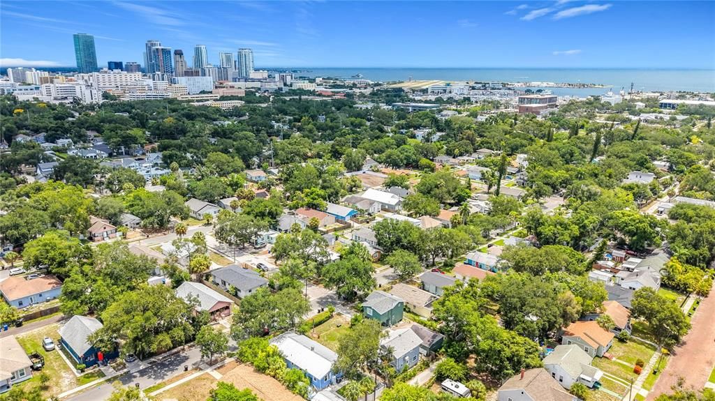 For Sale: $389,000 (2 beds, 0 baths, 1040 Square Feet)