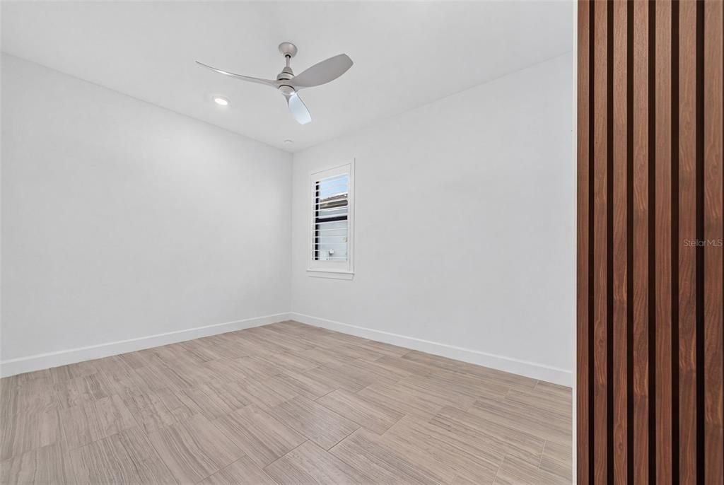 En Venta: $675,000 (3 camas, 2 baños, 2201 Pies cuadrados)