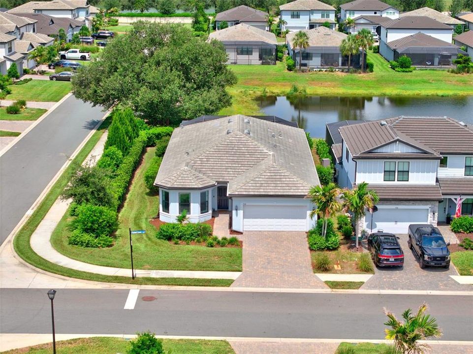 En Venta: $675,000 (3 camas, 2 baños, 2201 Pies cuadrados)