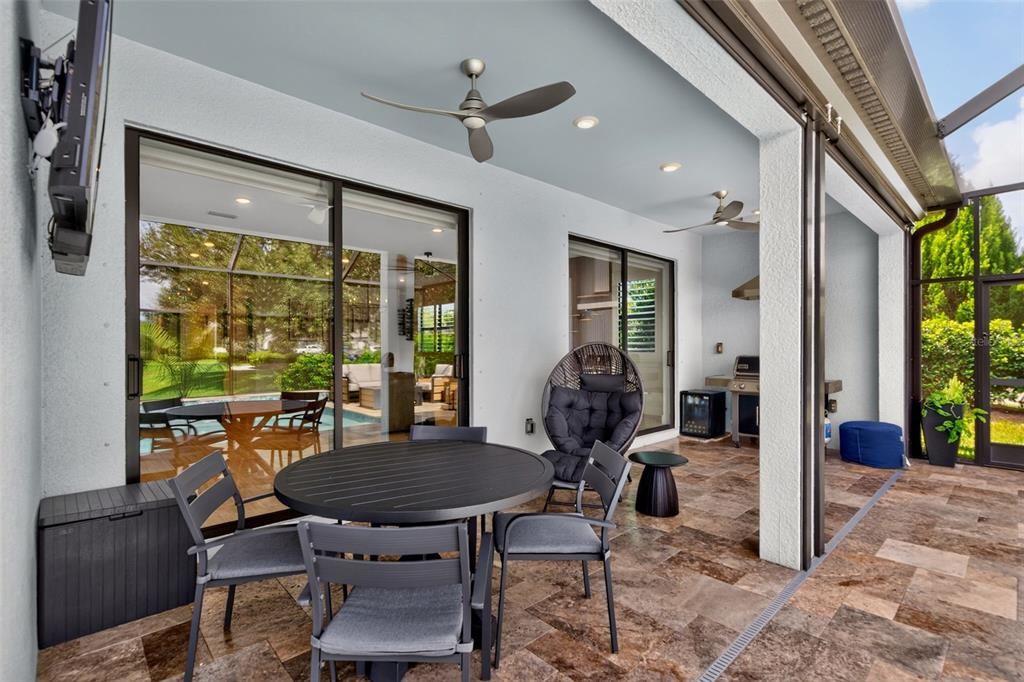 En Venta: $675,000 (3 camas, 2 baños, 2201 Pies cuadrados)