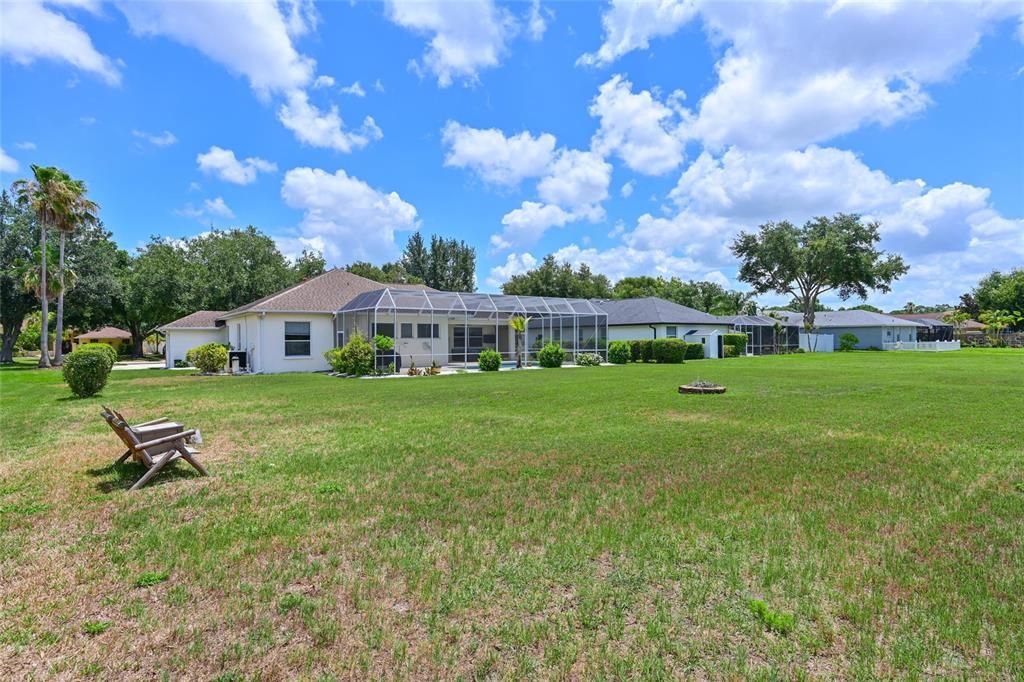 For Sale: $610,000 (4 beds, 3 baths, 2303 Square Feet)