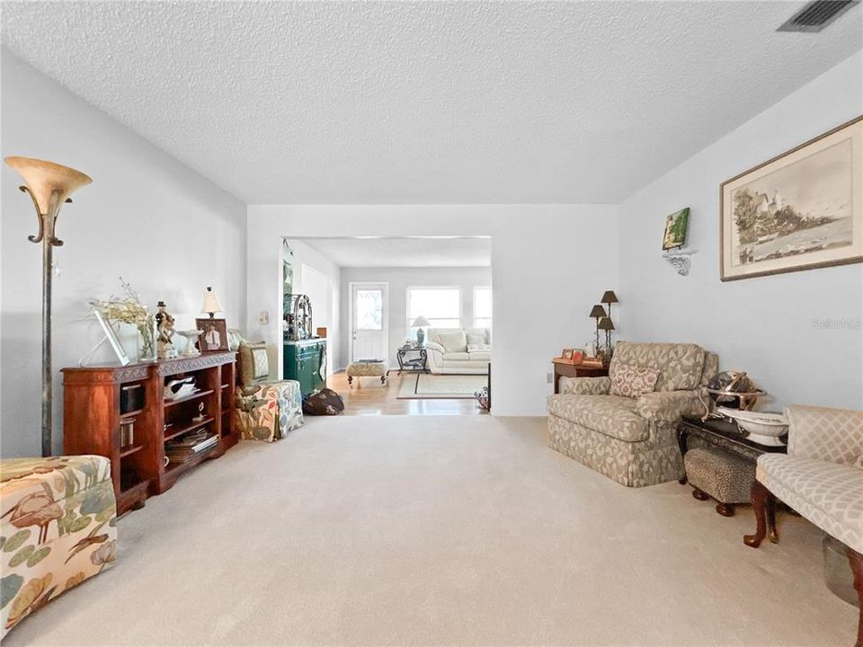 For Sale: $249,000 (2 beds, 2 baths, 1750 Square Feet)