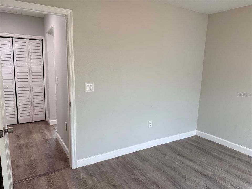 For Sale: $285,000 (3 beds, 2 baths, 1405 Square Feet)
