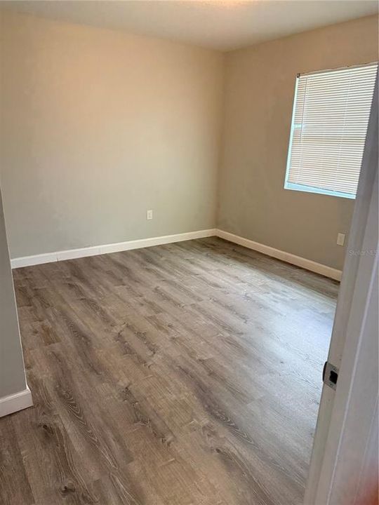 For Sale: $285,000 (3 beds, 2 baths, 1405 Square Feet)