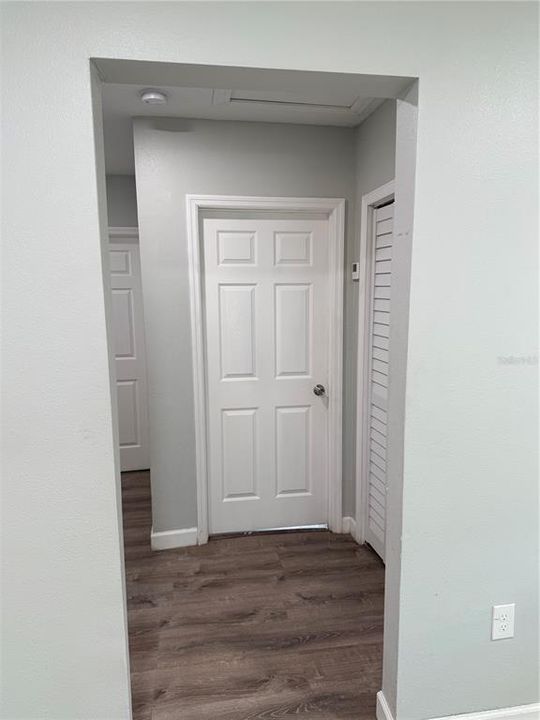 For Sale: $285,000 (3 beds, 2 baths, 1405 Square Feet)