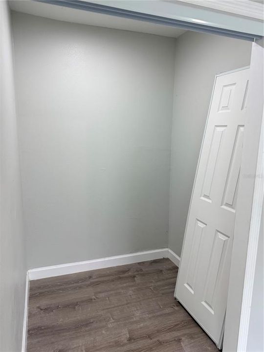 For Sale: $285,000 (3 beds, 2 baths, 1405 Square Feet)