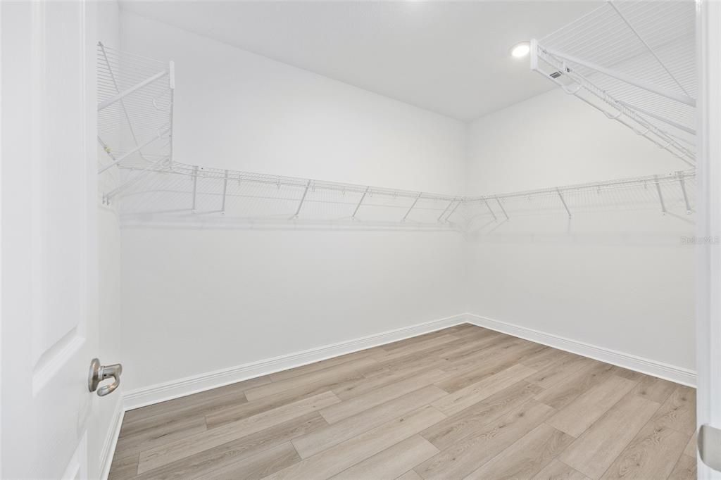 En Renta: $2,800 (3 camas, 3 baños, 2536 Pies cuadrados)