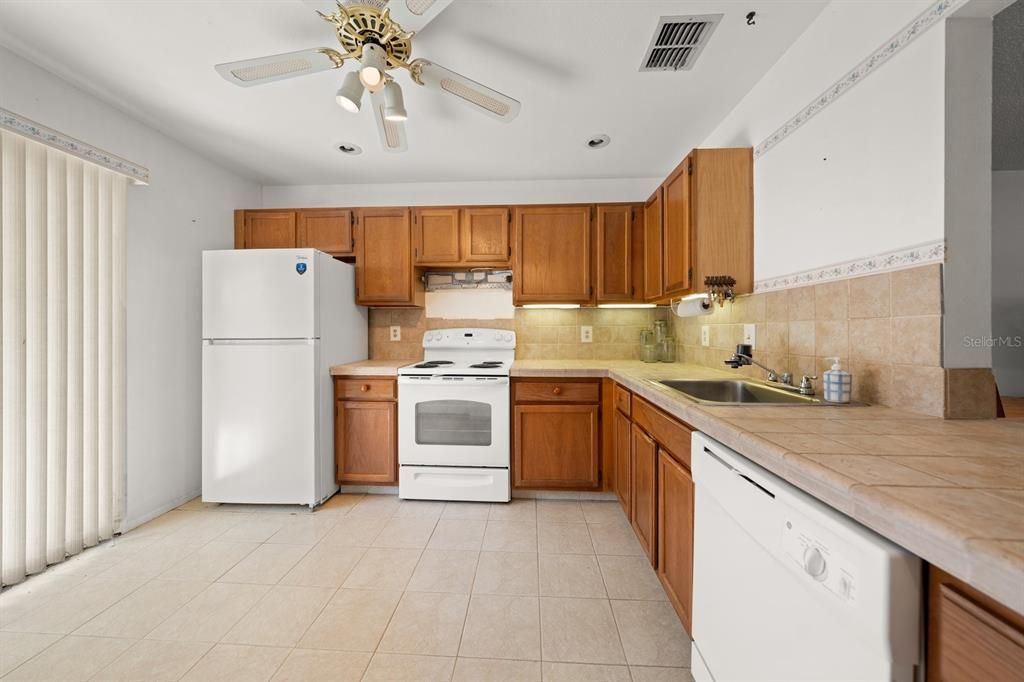En Venta: $250,000 (3 camas, 2 baños, 1298 Pies cuadrados)