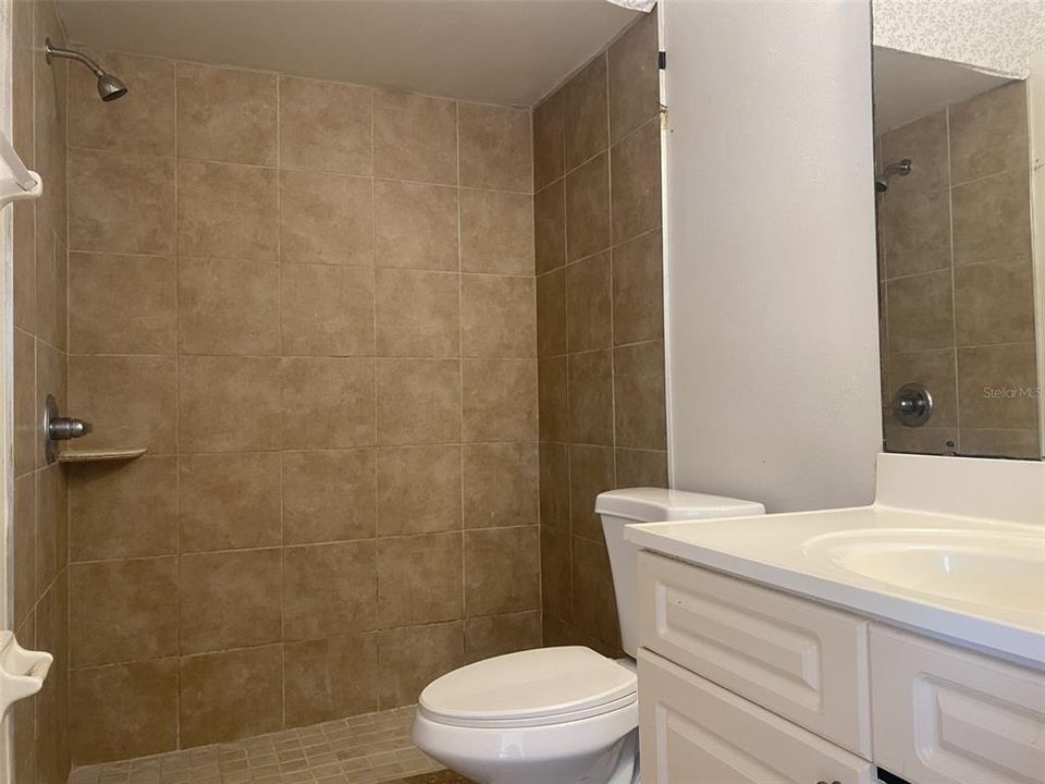 For Sale: $169,900 (2 beds, 2 baths, 875 Square Feet)